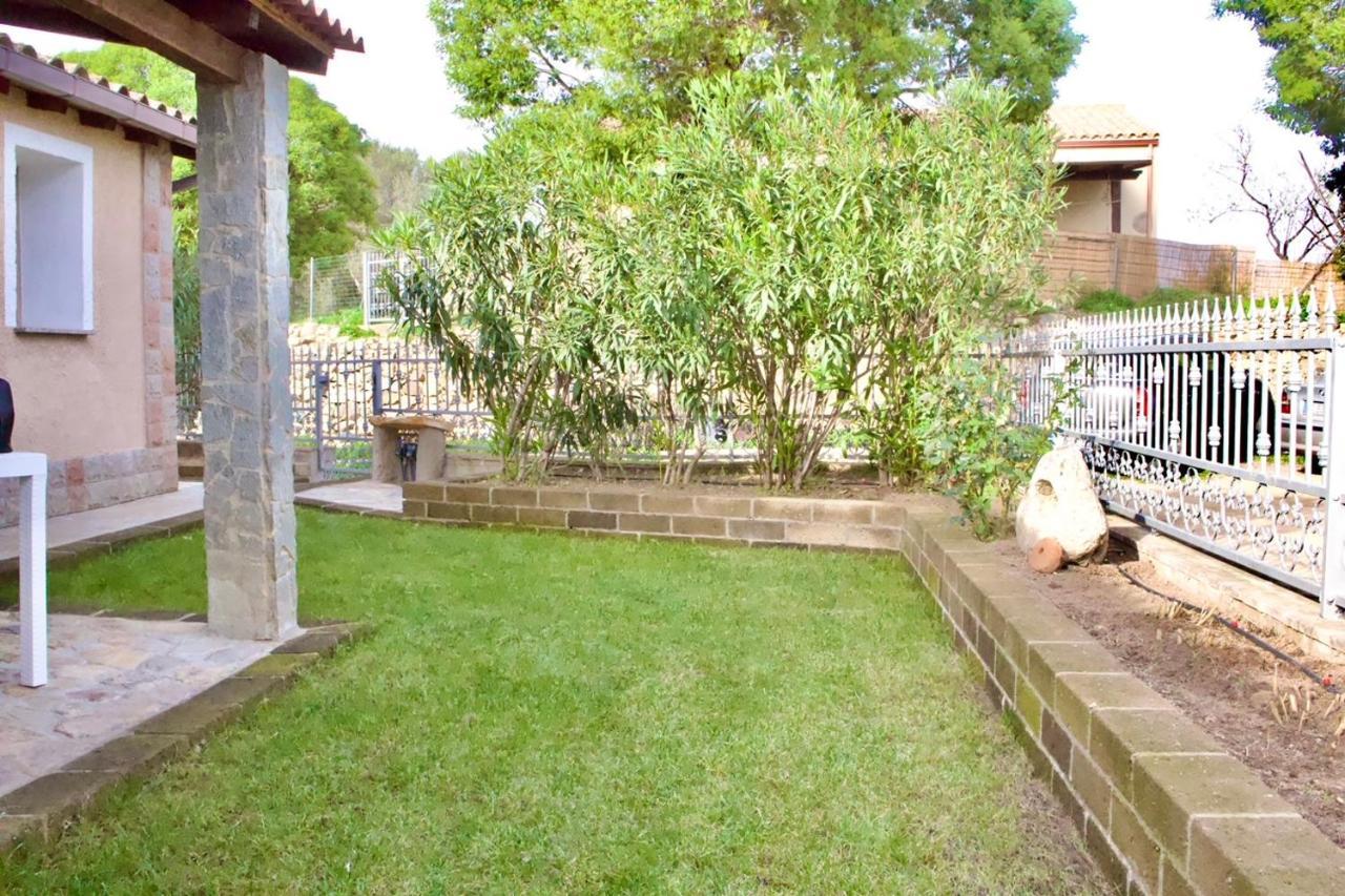 Bed and Breakfast Domu Virginia Castiadas Exterior foto