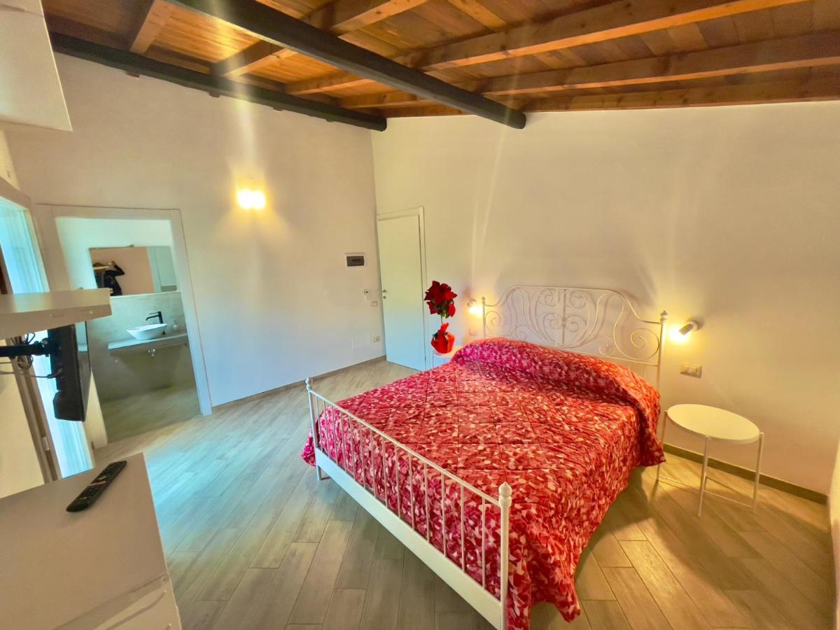 Bed and Breakfast Domu Virginia Castiadas Exterior foto
